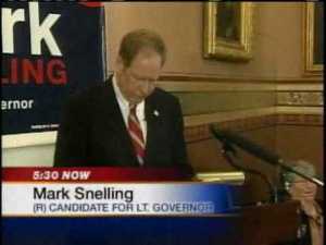 Mark Snelling, about to be mollywhopped by Phil Scott in 2010. 